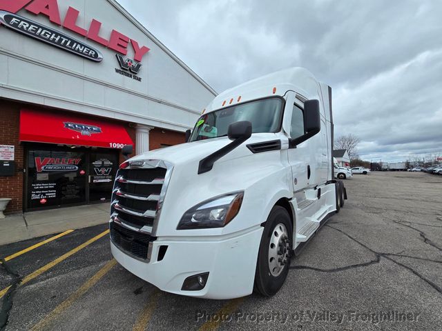 2024 Freightliner Cascadia 126