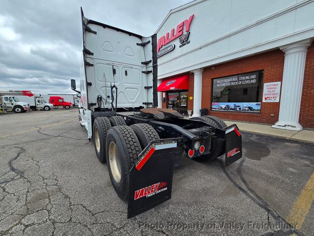 2024 Freightliner Cascadia 126
