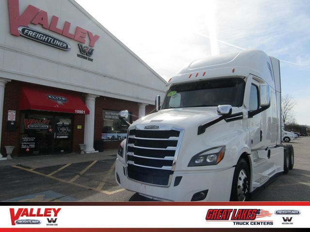 2021 Freightliner Cascadia 126