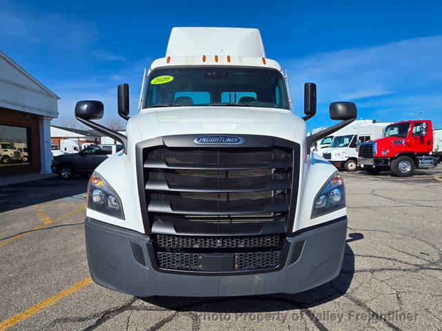 2020 Freightliner Cascadia 126
