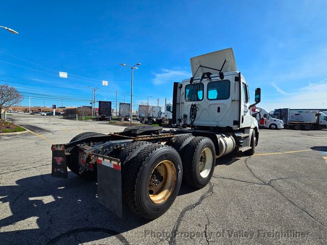 2020 Freightliner Cascadia 126