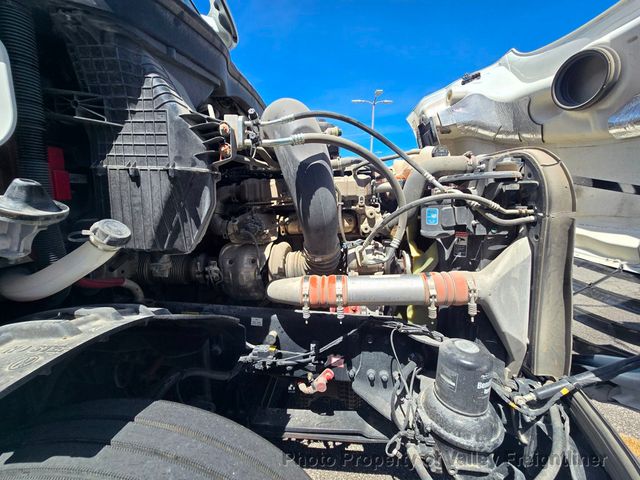 2023 Freightliner Cascadia 126