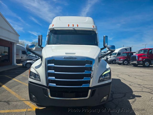2023 Freightliner Cascadia 126