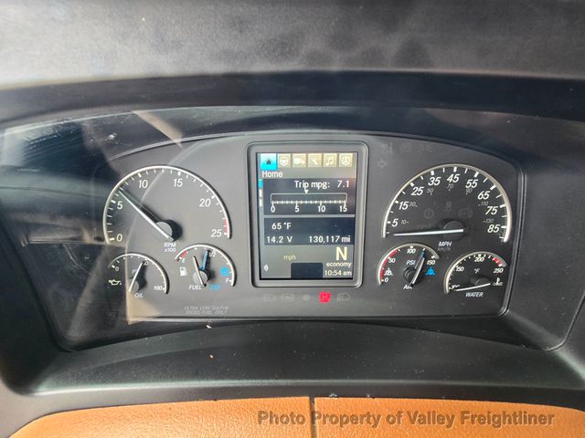 2023 Freightliner Cascadia 126