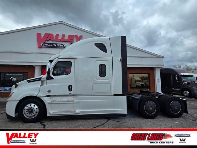 2023 Freightliner Cascadia 126