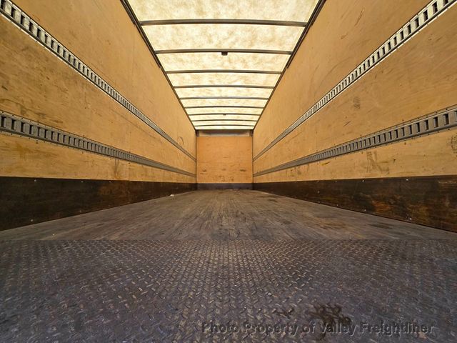 2023 Freightliner M2106