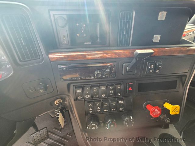 2019 International LT625