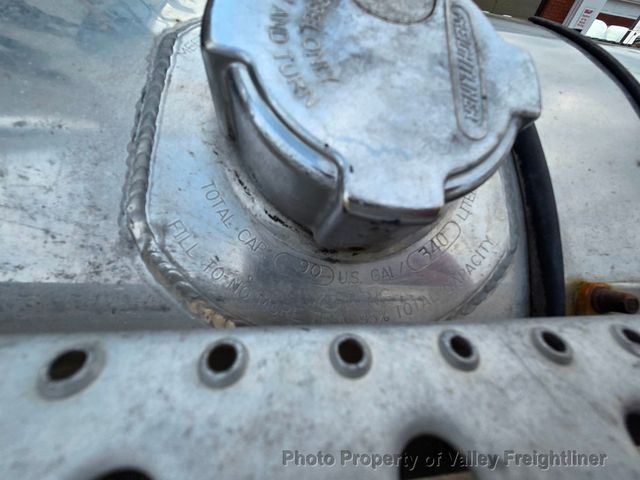2018 Freightliner 122SD