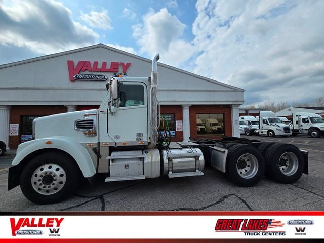 2018 Freightliner 122SD