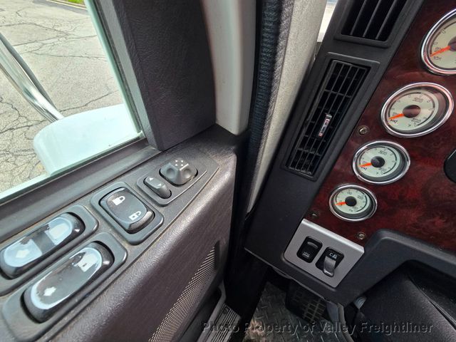 2018 Freightliner 122SD