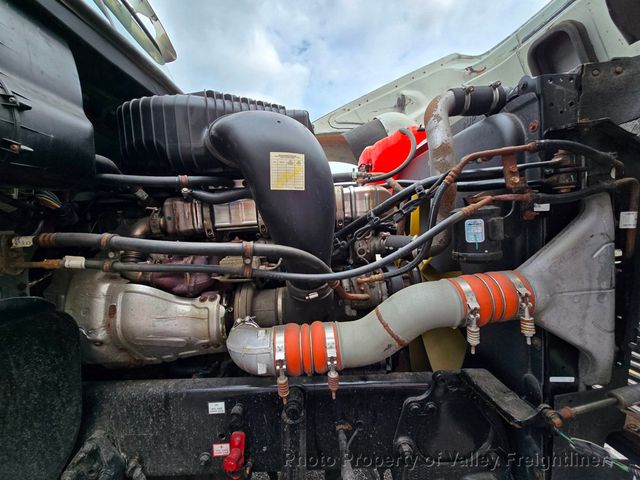 2018 Freightliner 122SD