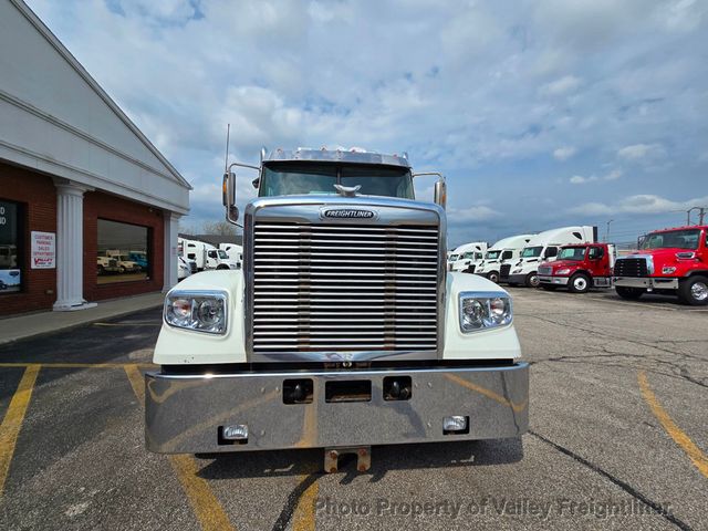 2018 Freightliner 122SD