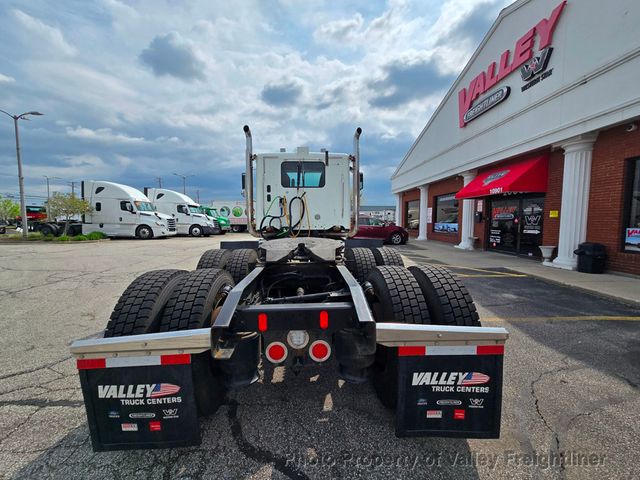 2018 Freightliner 122SD