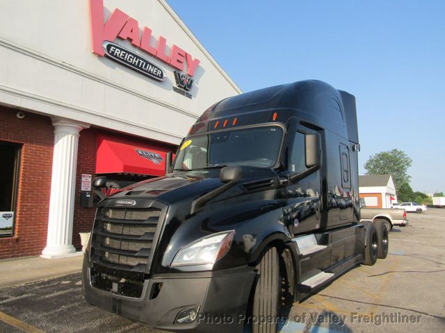 2021 Freightliner Cascadia 126