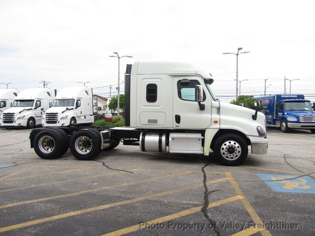 2018 Freightliner CA125SLP
