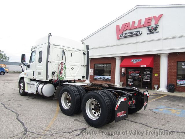 2018 Freightliner CA125SLP