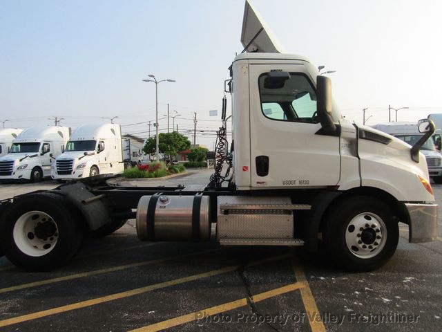 2021 Freightliner Cascadia 116