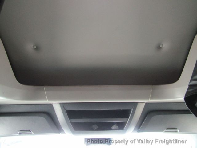 2021 Freightliner Cascadia 126