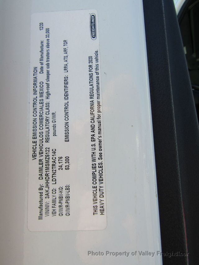 2021 Freightliner Cascadia 126