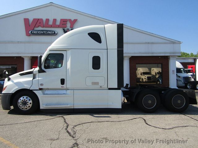 2021 Freightliner Cascadia 126