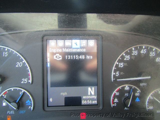 2021 Freightliner Cascadia 126
