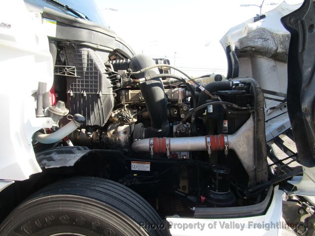 2022 Freightliner Cascadia 126-8