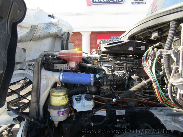 2022 Freightliner Cascadia 126-9