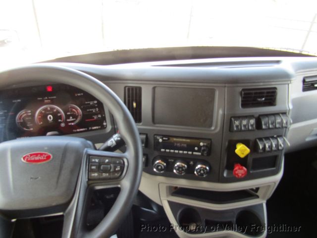 2024 Peterbilt 579 Picture 9 2024 Peterbilt 579-9