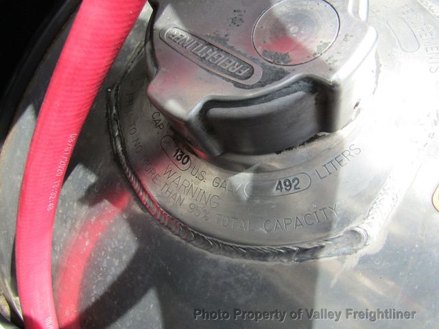 2023 Freightliner Cascadia 126 Picture 11 2023 Freightliner Cascadia 126-11