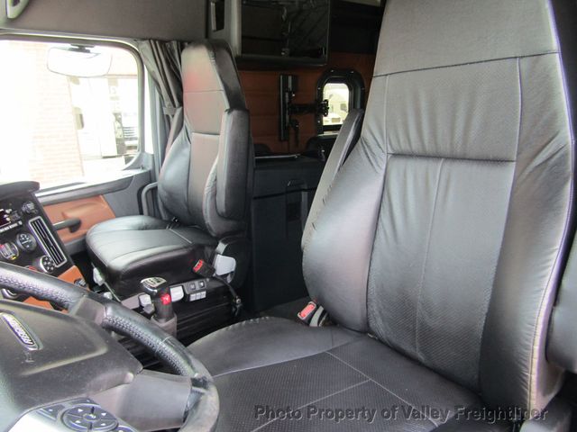 2023 Freightliner Cascadia 126 Picture 15 2023 Freightliner Cascadia 126-15