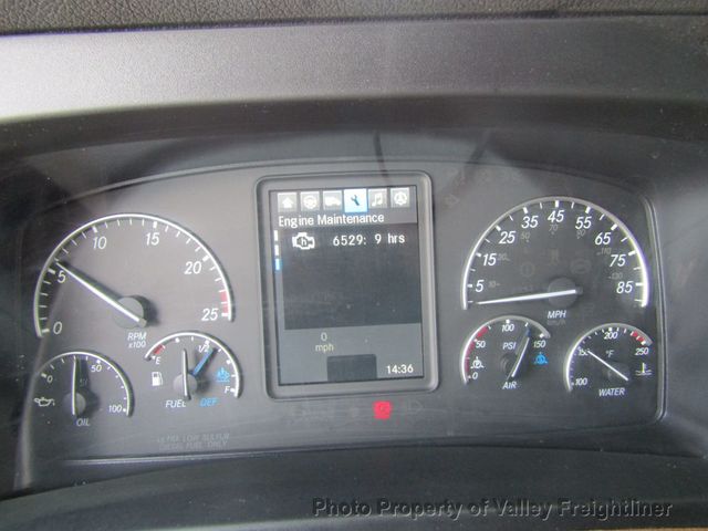 2023 Freightliner Cascadia 126 Picture 17 2023 Freightliner Cascadia 126-17