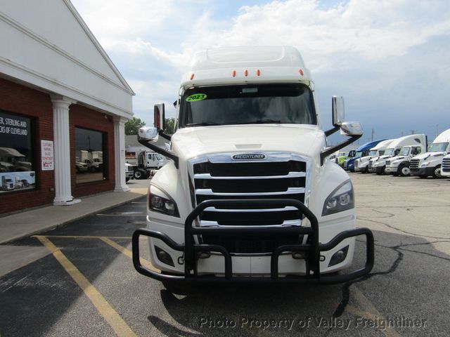 2023 Freightliner Cascadia 126 Picture 2 2023 Freightliner Cascadia 126-2
