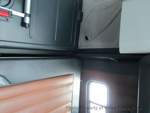 2023 Freightliner Cascadia 126 Picture 27 2023 Freightliner Cascadia 126-27