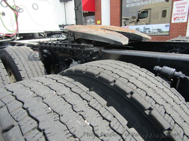 2023 Freightliner Cascadia 126 Picture 8 2023 Freightliner Cascadia 126-8