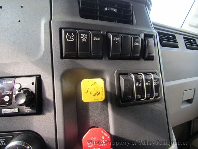 2021 Peterbilt 579 Picture 14 2021 Peterbilt 579-14
