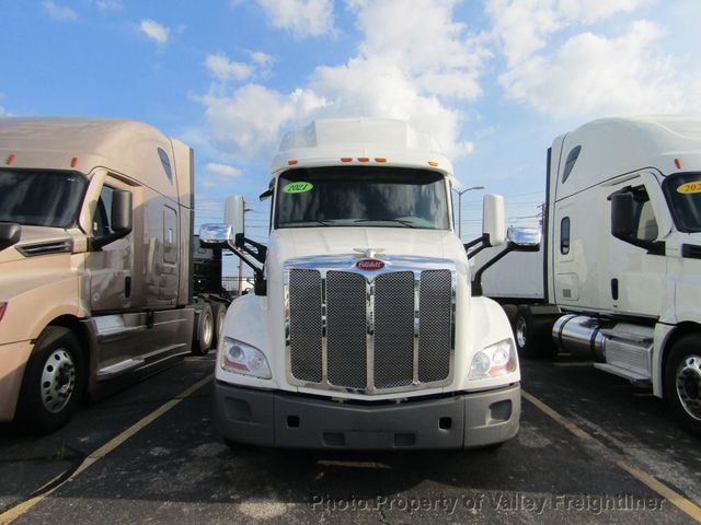 2021 Peterbilt 579 Picture 2 2021 Peterbilt 579-2