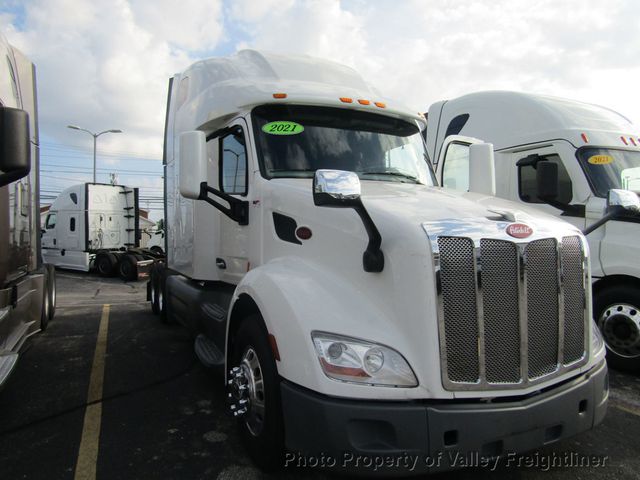 2021 Peterbilt 579 Picture 3 2021 Peterbilt 579-3