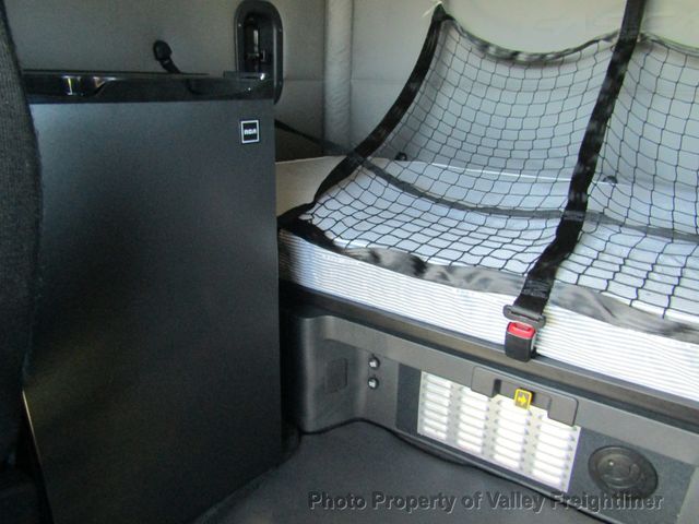 2020 Freightliner Cascadia 126-14