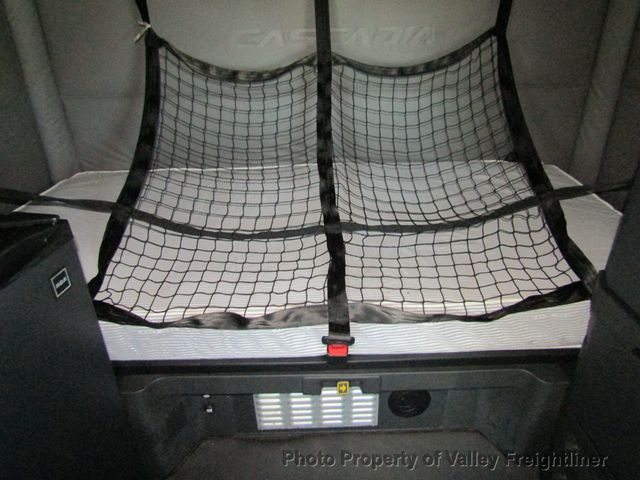 2020 Freightliner Cascadia 126-16