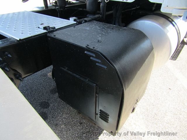 2020 Freightliner Cascadia 126-22