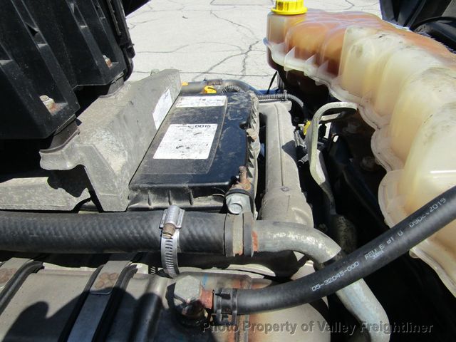 2020 Freightliner Cascadia 126-26