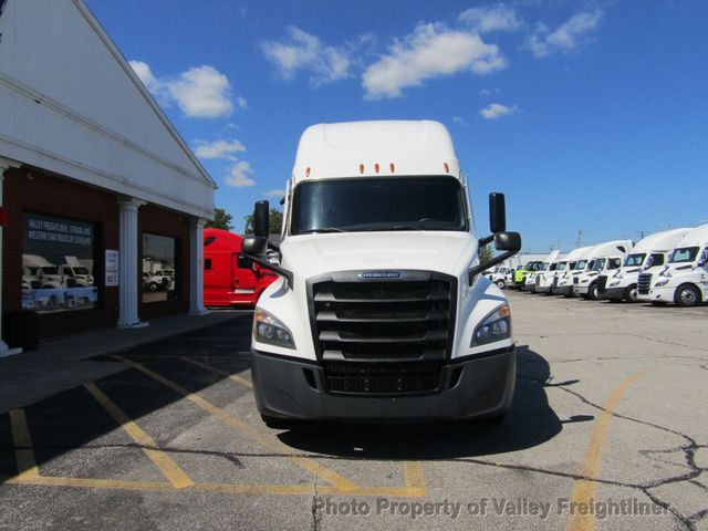 2020 Freightliner Cascadia 126-2