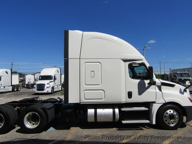 2020 Freightliner Cascadia 126-4