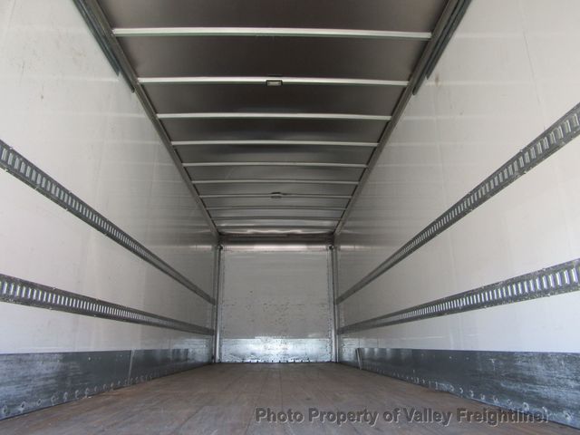 2022 Freightliner M2106-11