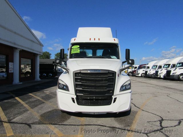 2020 Freightliner Cascadia 126 Picture 3 2020 Freightliner Cascadia 126-3