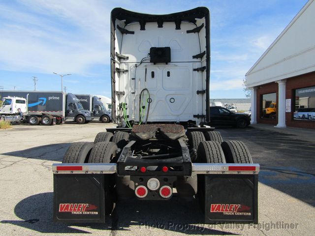 2025 Freightliner Cascadia 126 Picture 7 2025 Freightliner Cascadia 126-7