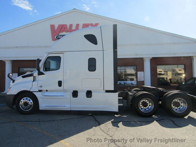 2022 Freightliner Cascadia 126 Picture 10 2022 Freightliner Cascadia 126-10
