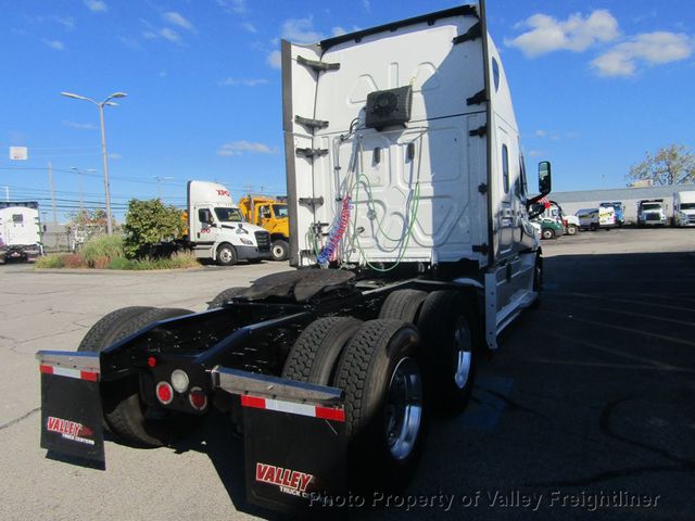 2022 Freightliner Cascadia 126 Picture 6 2022 Freightliner Cascadia 126-6