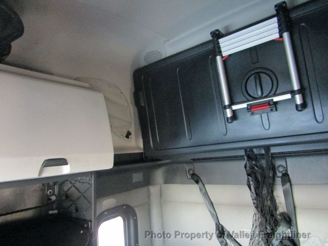 2022 Freightliner Cascadia 126-12