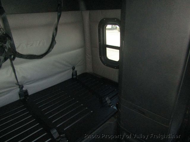 2022 Freightliner Cascadia 126-14